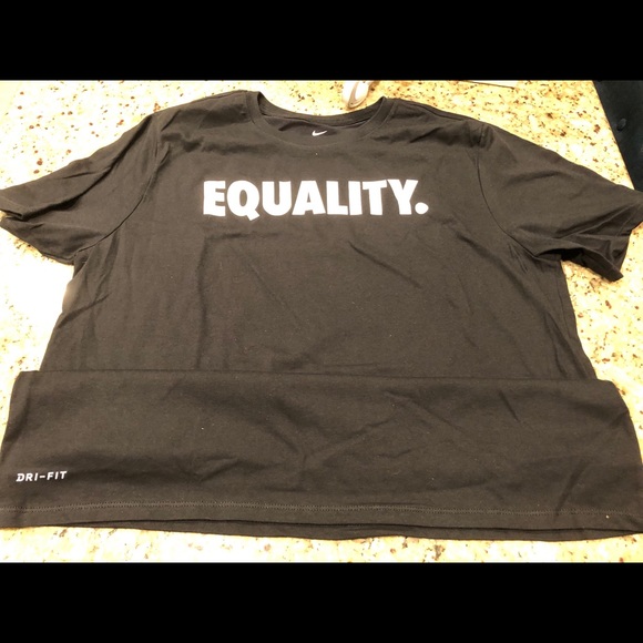 Original Authentic NIKE 2017-2018 Equality Dri-Fit - Picture 3 of 8